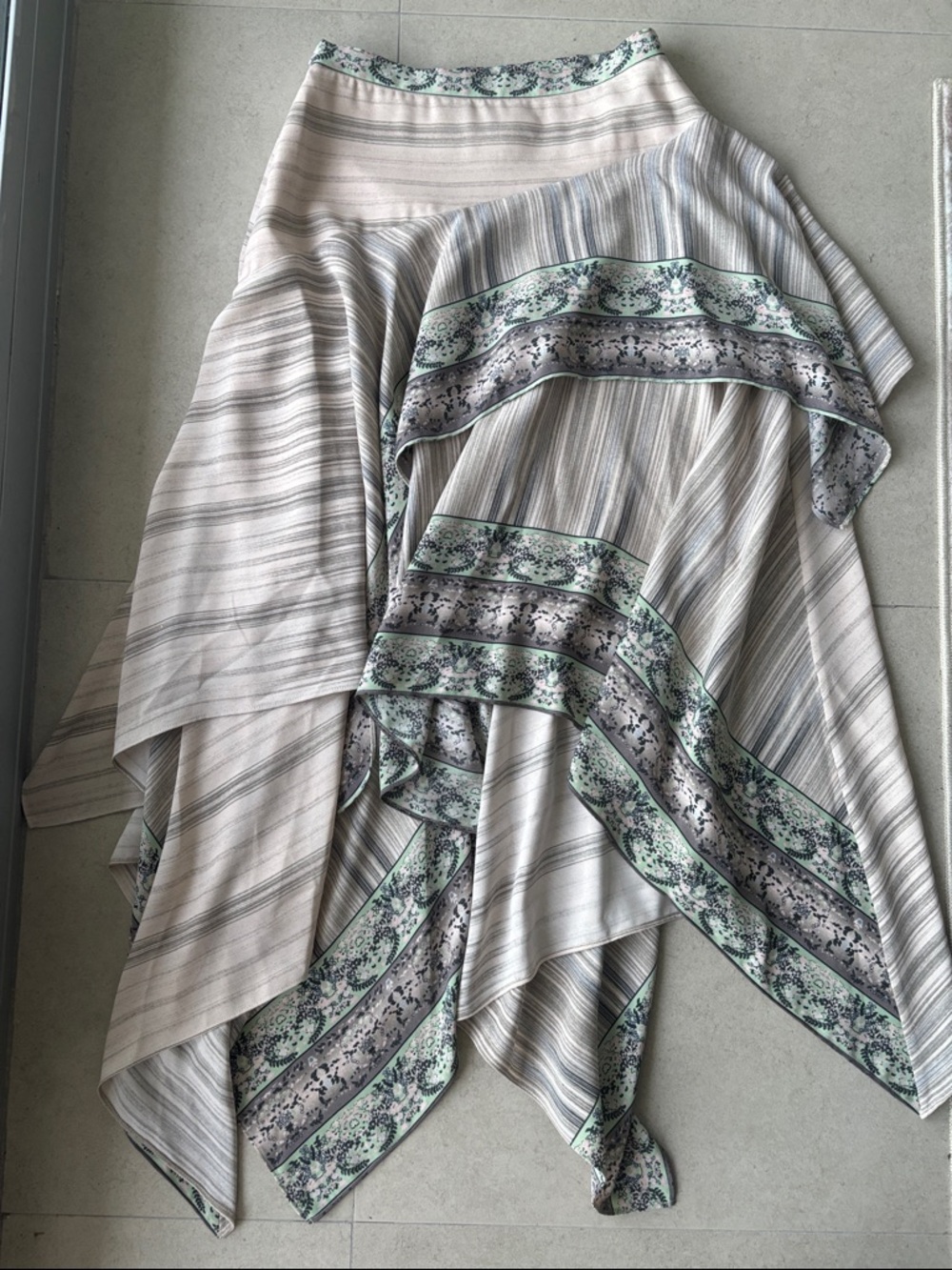 BCBGMaxAzria Cream and Sage Asymmetrical Handkerchief Hem Skirt